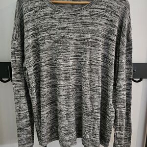 Old Navy Gray Long Sleeve Tee